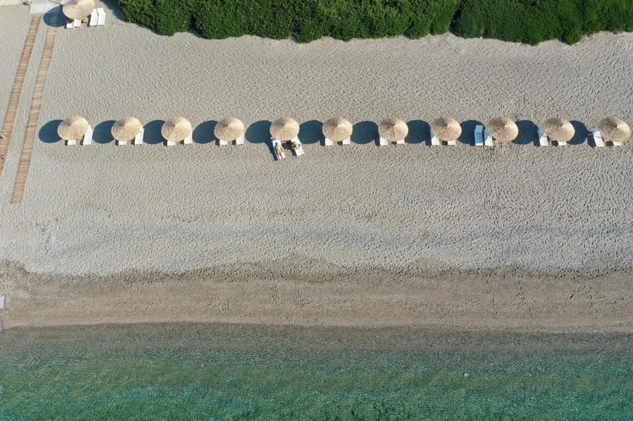 Niriides Resort Gíthio Kültér fotó
