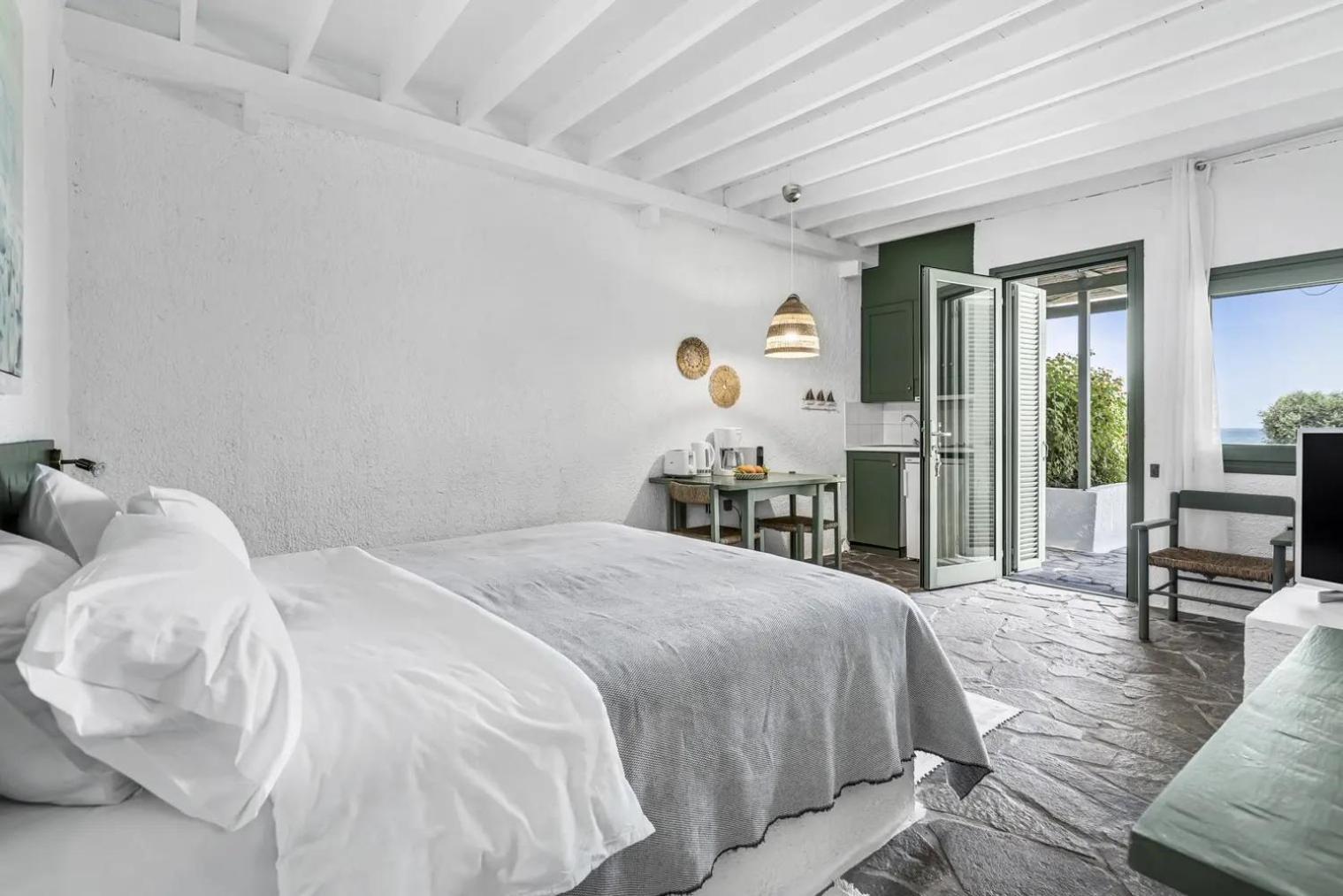 Niriides Resort Gíthio Kültér fotó