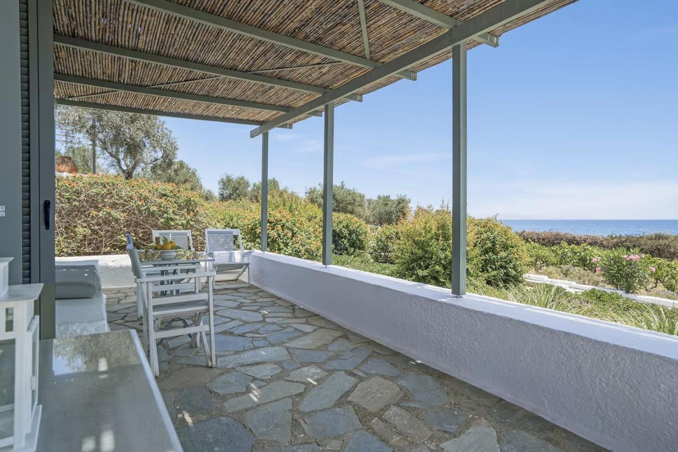 Niriides Resort Gíthio Kültér fotó