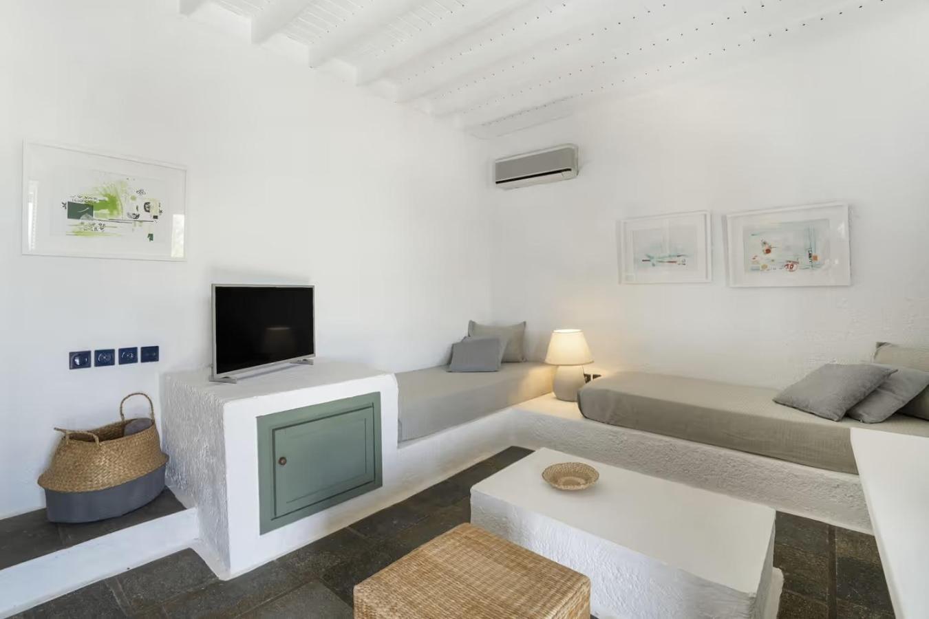 Niriides Resort Gíthio Kültér fotó