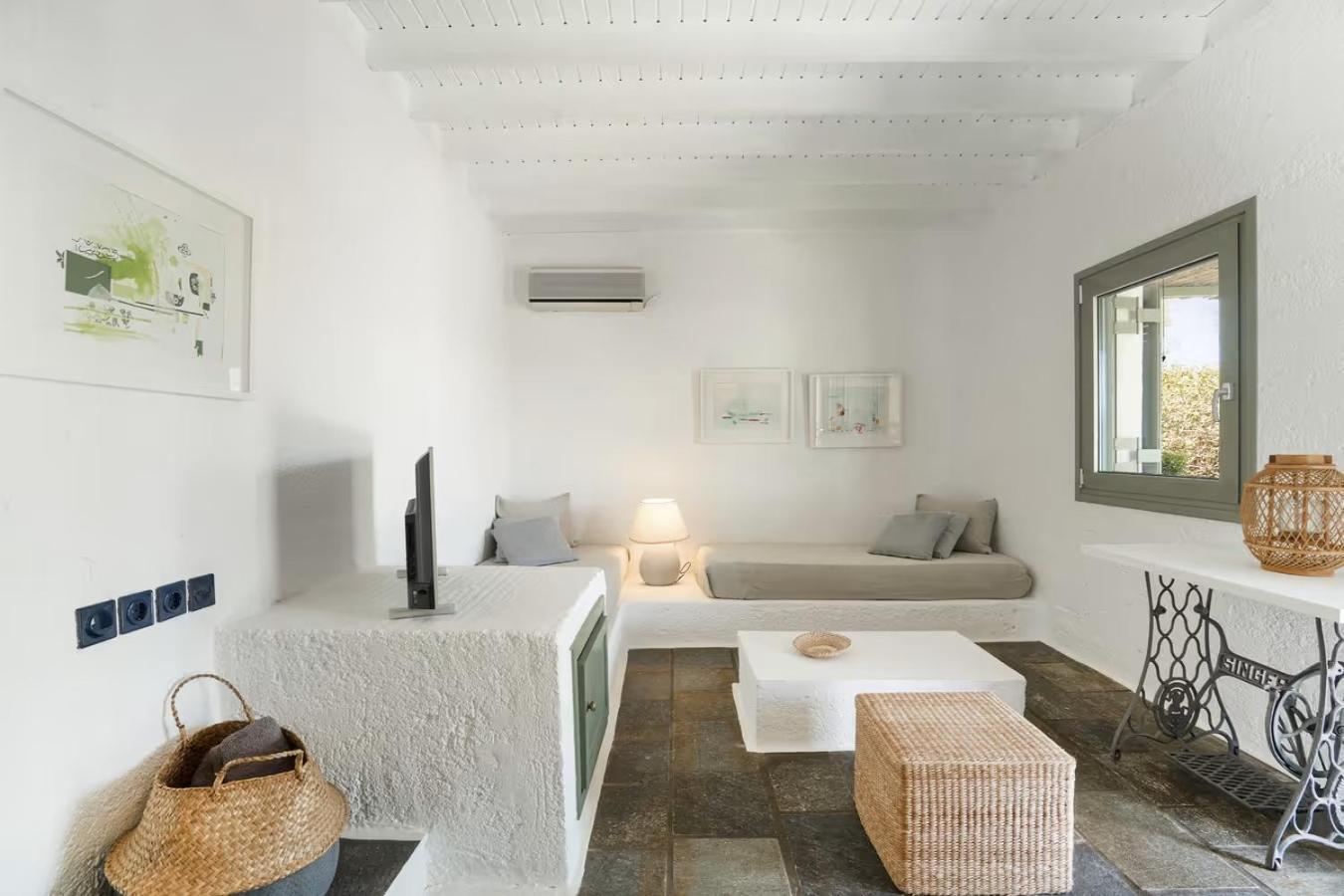Niriides Resort Gíthio Kültér fotó