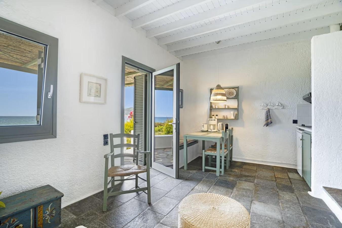 Niriides Resort Gíthio Kültér fotó