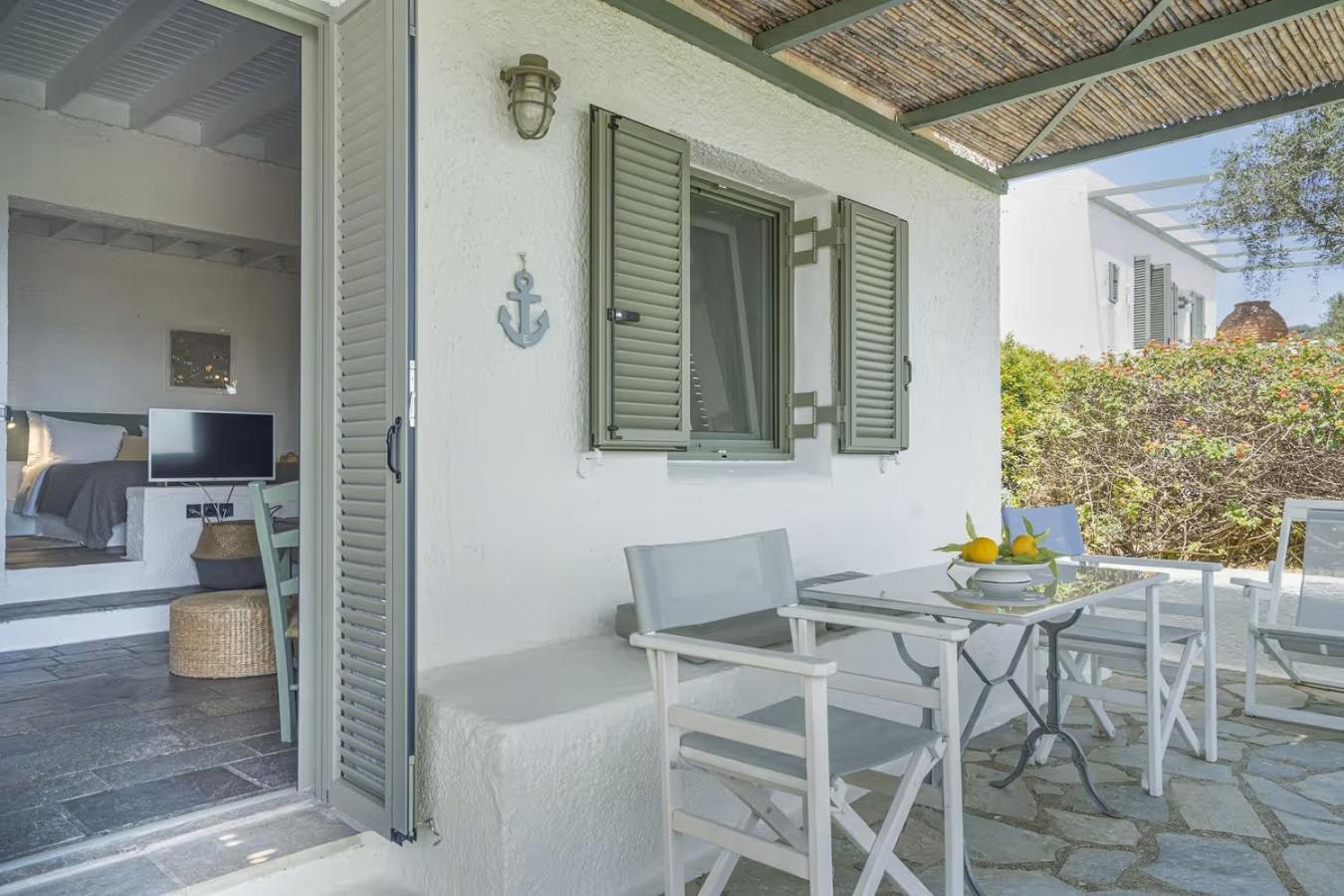 Niriides Resort Gíthio Kültér fotó