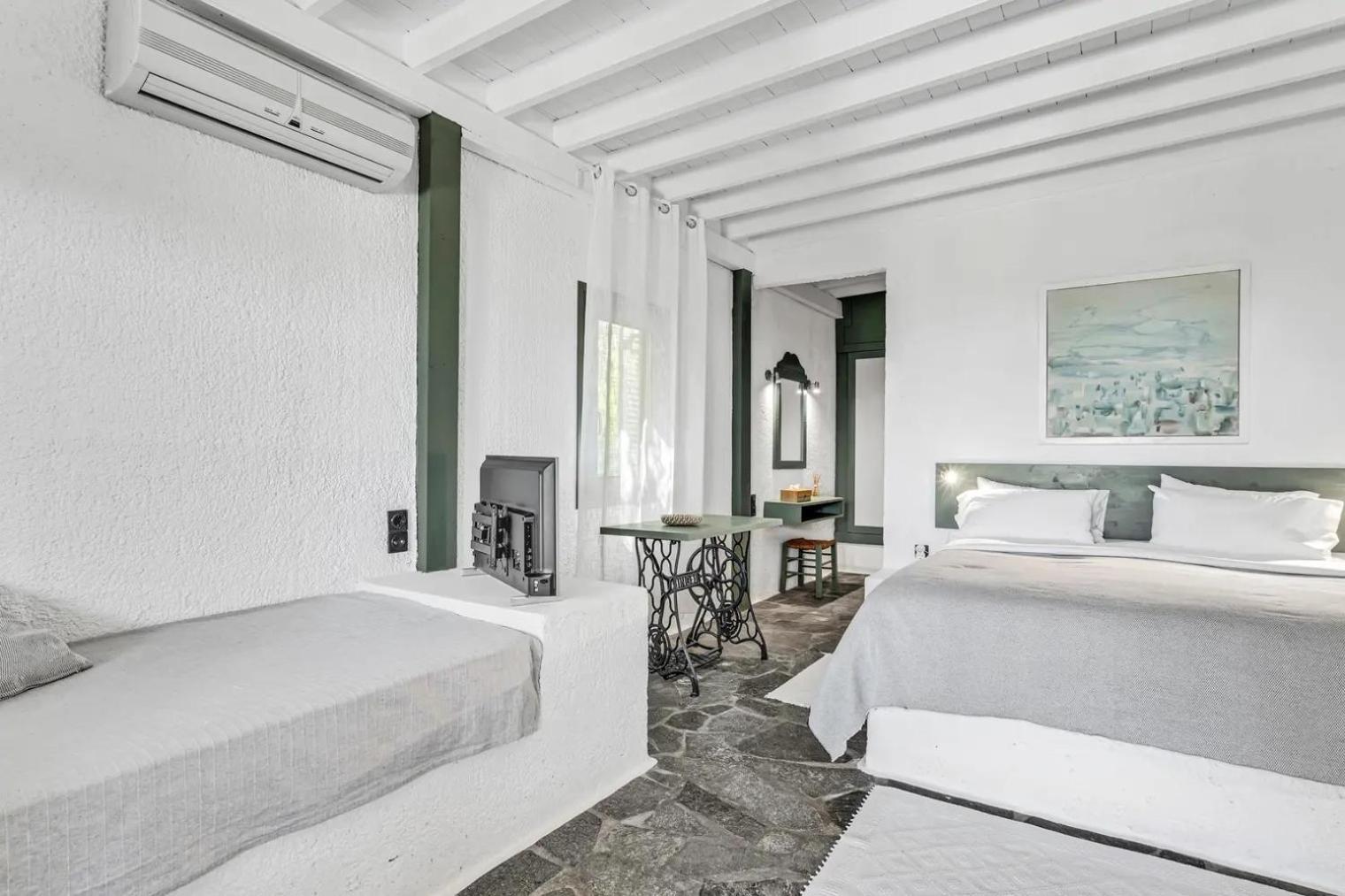 Niriides Resort Gíthio Kültér fotó